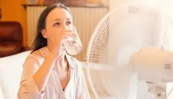 Jak szybko schłodzić pokój za pomocą łatwych metod