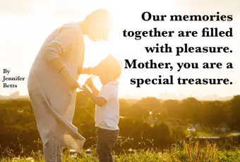 Sonnenuntergang mit Mutter und Sohn und einer Mutter