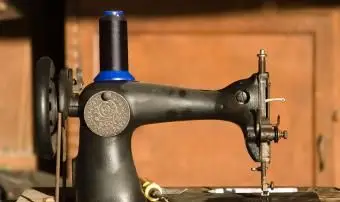 Geschichte der Tretnähmaschinen