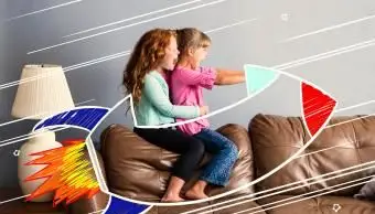 Andando em um foguete de sofá