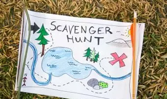 https://cf.ltkcdn.net/family/images/slide/272085-850x566-scavenger-hunt.webp