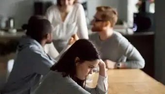 Comment gérer les membres de la famille qui vous ignorent