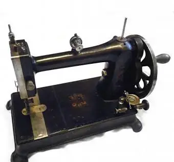 מכונת תפירה ביתית נדירה של דייויס