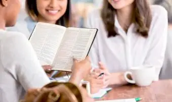 Perguntas bíblicas divertidas sobre feud familiar (com impressão)