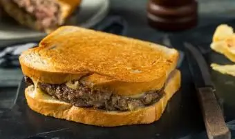 パティーメルトサンドイッチ