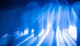 רוחות שקושרות עם אחרים