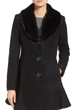 Abrigo con faldón y cuello de piel sintética extraíble kensie