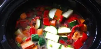 スロークッカースープ