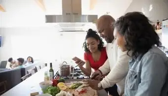 大家族のための安価な食事のアイデア