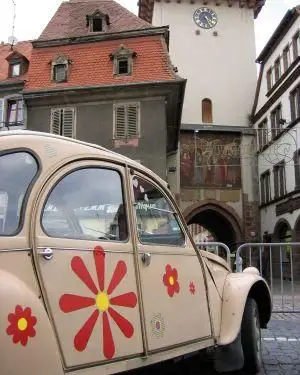 Darmowe naklejki i naklejki samochodowe