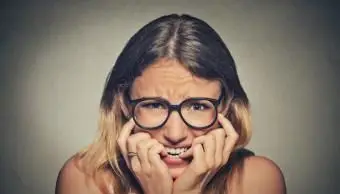 Mulher com grande ansiedade