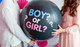 가족을위한 20 가지 단순하지만 독창적 인 성별 공개 아이디어