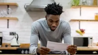 困難な時期に夫に手紙を書くにはどうすればよいですか？