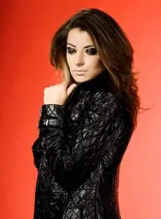 מעיל עור שחור ארוך לנשים