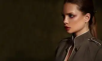 Looks avec des vestes de style militaire pour femmes