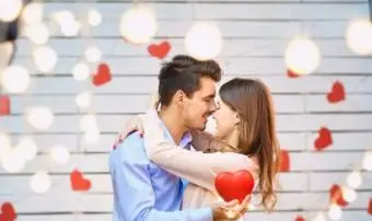 מאפיינים והתנהגות של גבר מאוהב