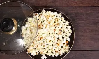 Comment faire cuire du pop-corn sur la cuisinière