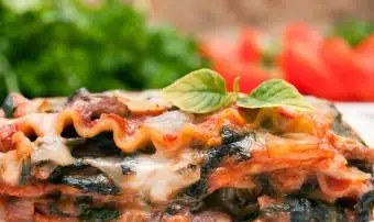 ほうれん草と全粒小麦のベジタリアンラザニア