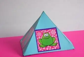 Comment plier une pyramide en papier