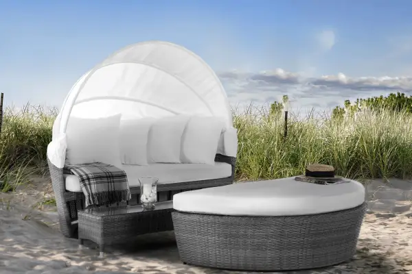 Oka_Orseno_rattan_sofa