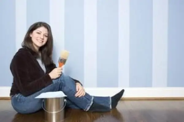 Coût pour peindre l'intérieur d'une maison