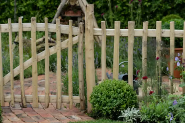 Rustic palisade fencing