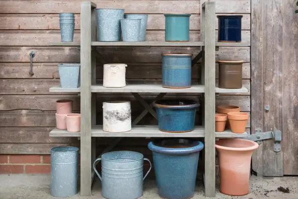 Low Adjustable Shelving Unit - Verdantvows