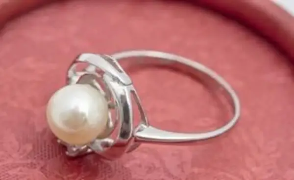 Znaczenie pierścionka obietnicy