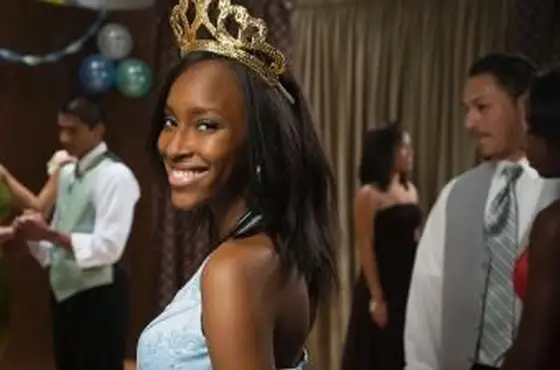 プロムクイーンの品質とキャンペーンのアイデア