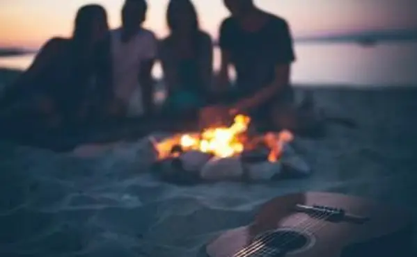 Fogueira na praia