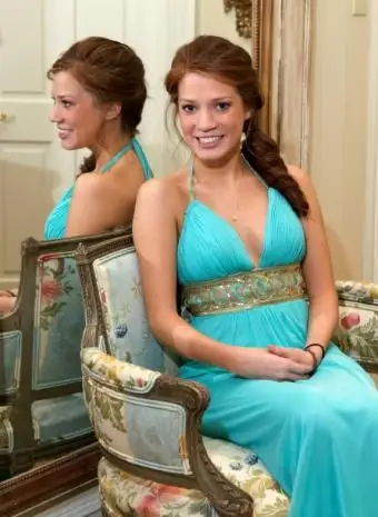 Modré plesové šaty