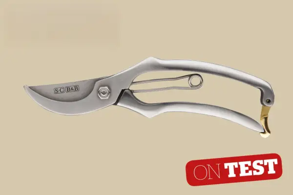 Recenzia Secateurs a lui Sophie Conran Gardener