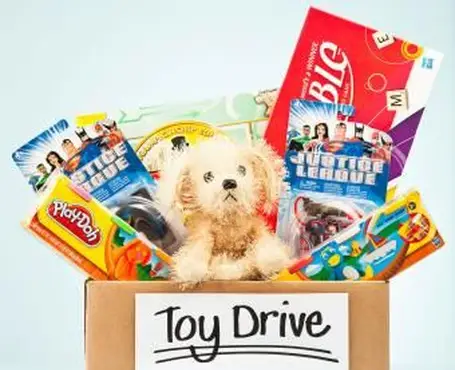 휴일 장난감 드라이브 용으로 표시된 상자