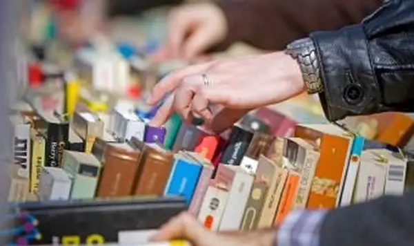 Wertvolle Bücher, nach denen man in Secondhand-Läden Ausschau halten sollte