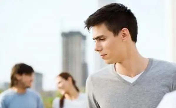 あなたのパートナーの過去の関係を受け入れる方法