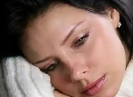 למה מישהו שאתה אוהב אומר שאתה פשוט חבר