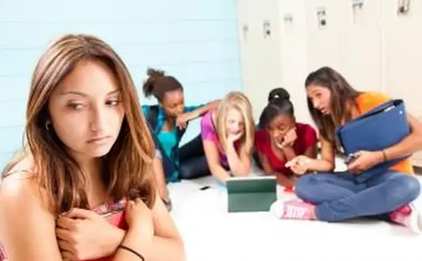 高校で友達グループを変更する方法