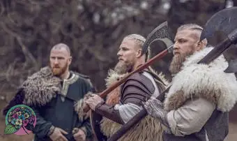 traja vikingskí bojovníci