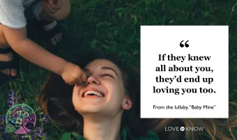 Matka a její dítě si časné jaro