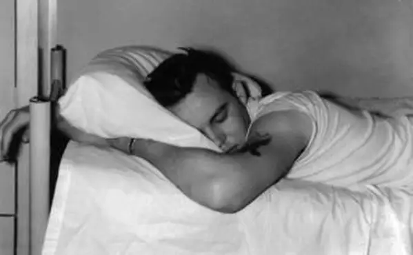 מתיחות אנשים ישנים