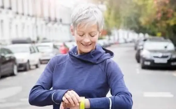 Corredora sênior feminina