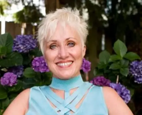 תסרוקת פיקסי קצרה