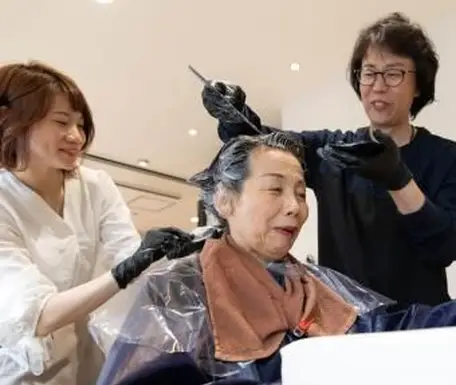 Ideas divertidas para el color del cabello para mujeres mayores de 50 años