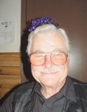 Consigli per la cura dei capelli per uomini anziani