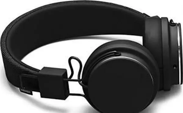 アーバンイヤーズプラタンヘッドフォン