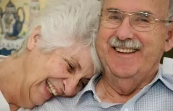 Wo finde ich die lustigsten Seniorenwitze?