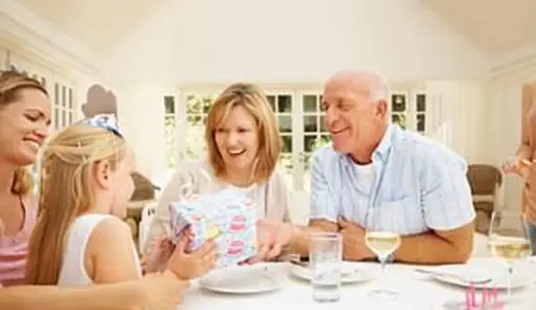 10 Geschenkideen für Großeltern, die alles haben