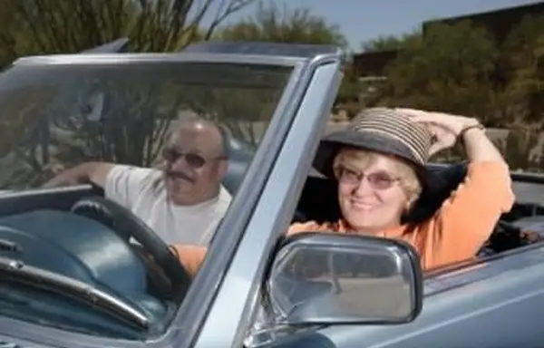 Motivi per ripetere il test dei conducenti anziani