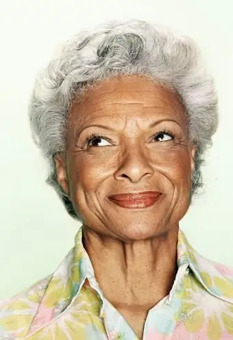 https://cf.ltkcdn.net/seniors/images/slide/173346-565x850-curls-gray-hairstyle.webp