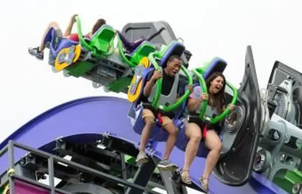 식스 플래그 사고